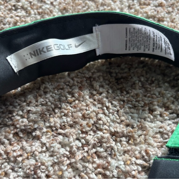 Nike Green Golf/Tennis Visor - Picture 4 of 5